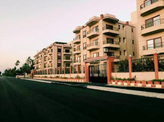 Wa Set Luxor Apartment Buitenkant foto