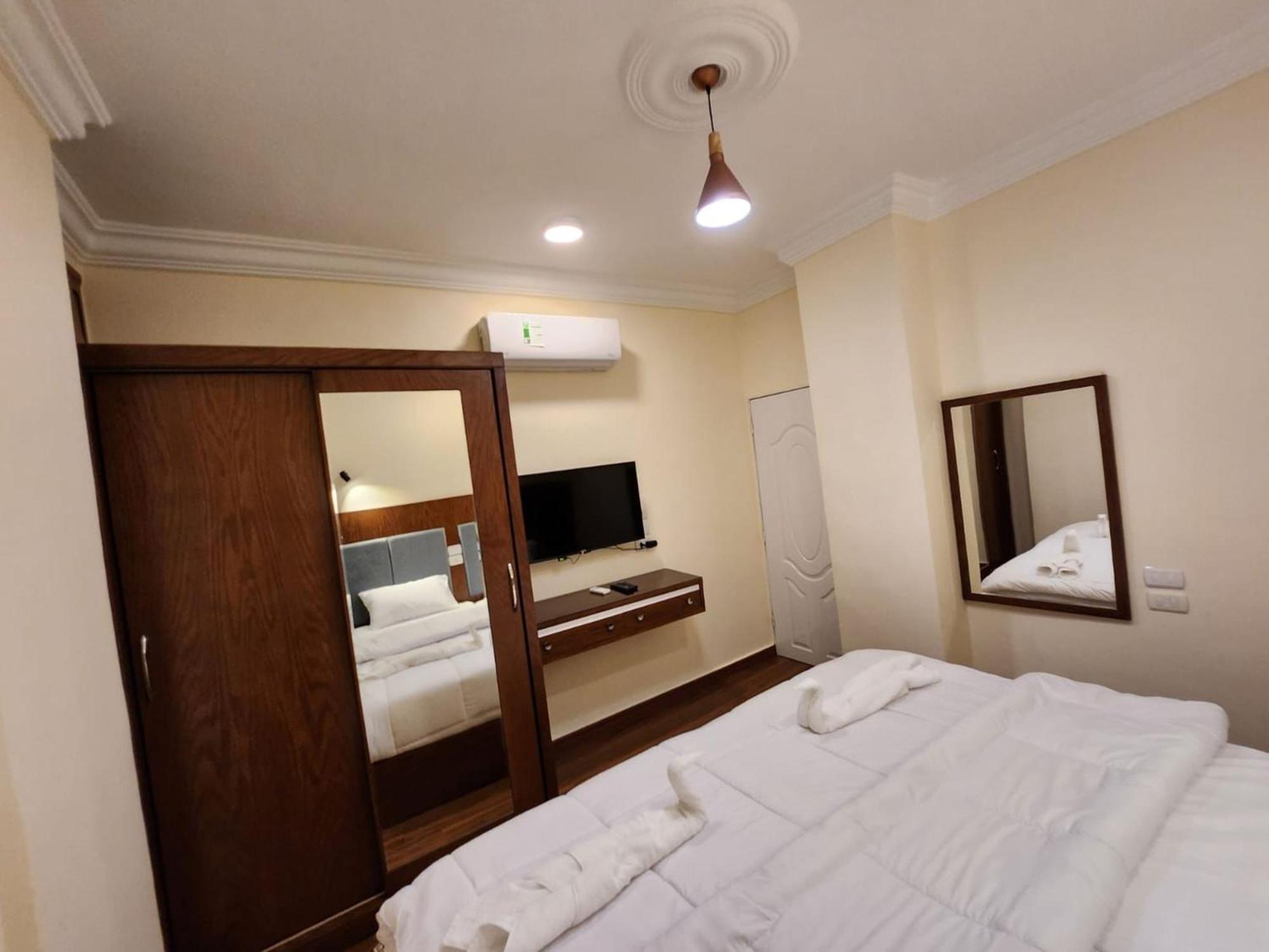 Wa Set Luxor Apartment Buitenkant foto